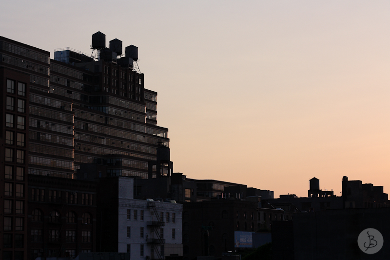 This is a photograph of the 'High Line views' article!